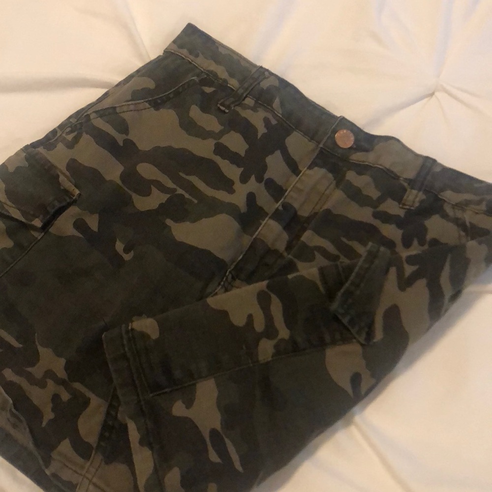 Camo skirt